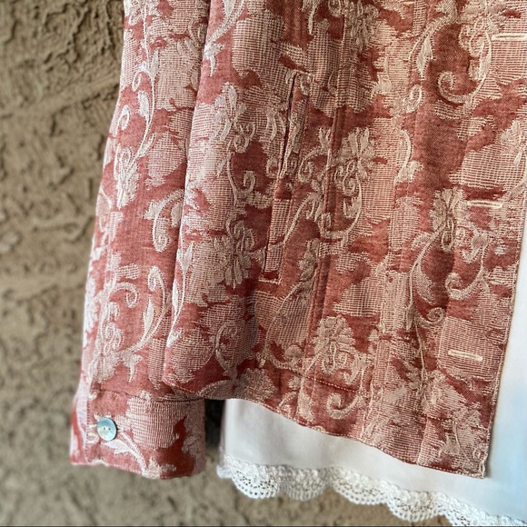 Beautiful Floral Jacket by CHICOS💖 (Fits like an 8) - Picture 3 of 9